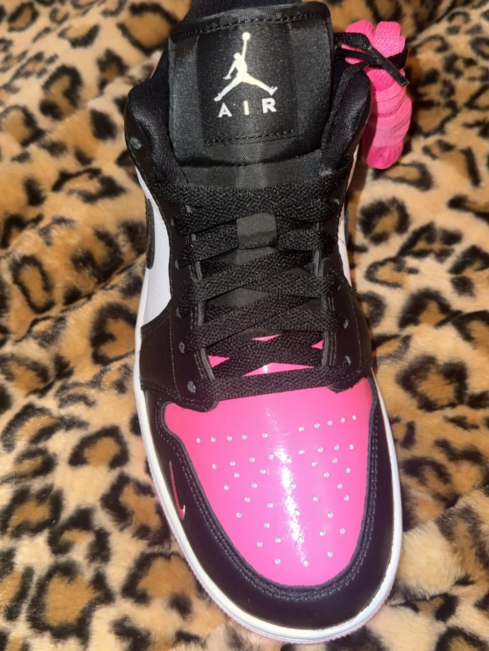 Nike Women’s Air Jordan 1 Low SE 9 Pink/Black/White Brand New w/Box